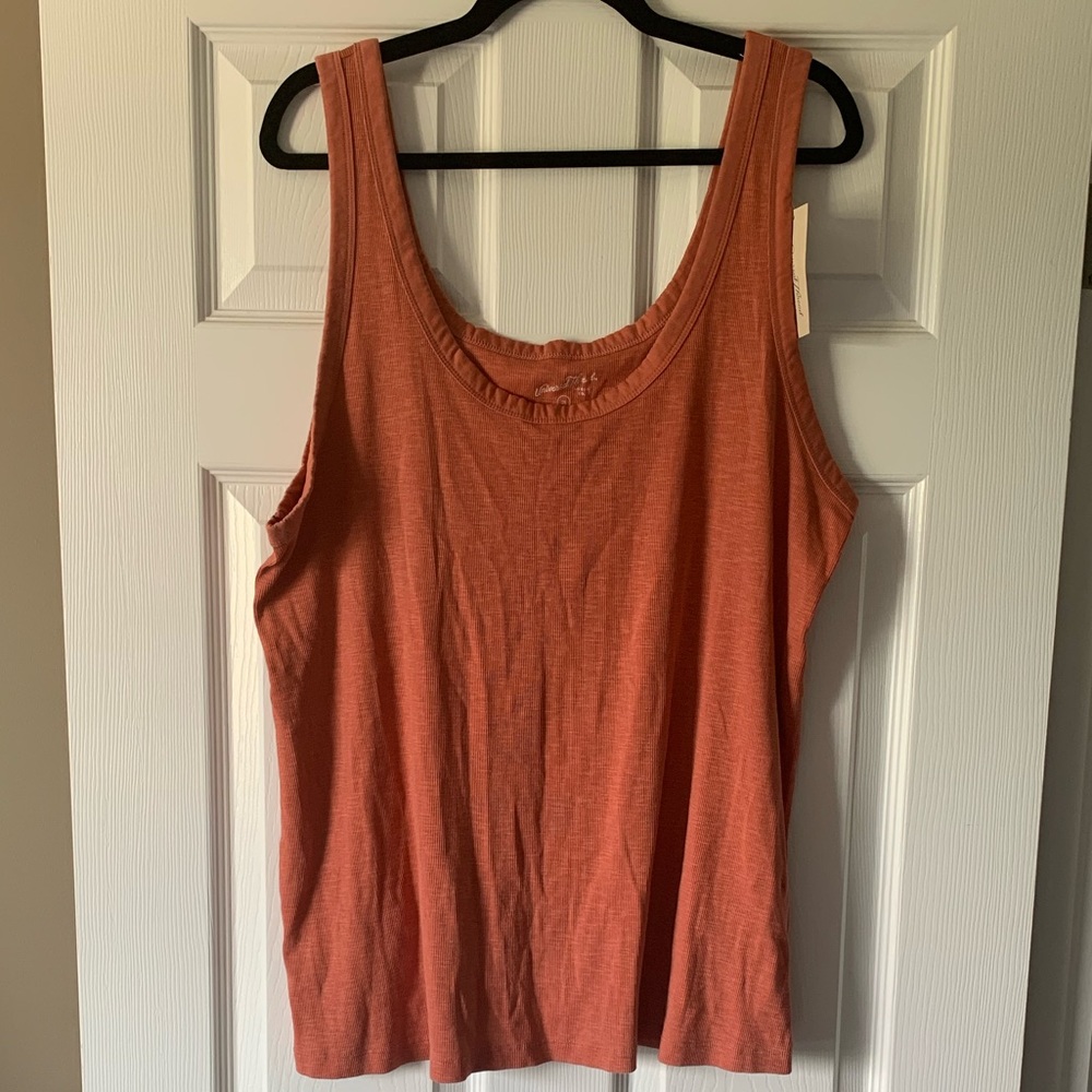 NWT Universal Thread Tank Top